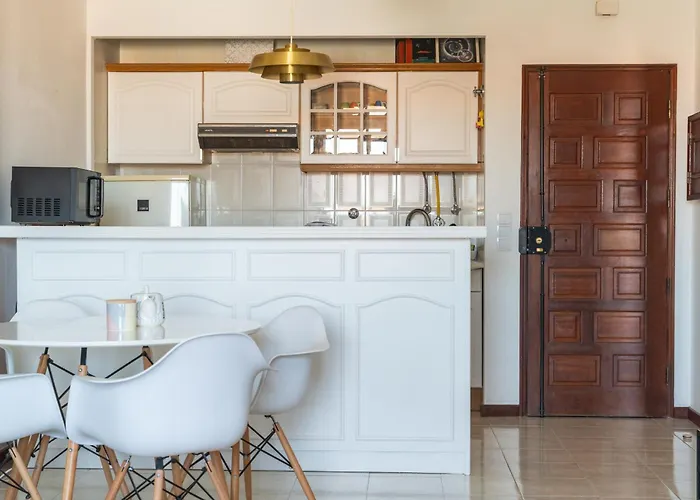 Sea View & Sundown, 150M From The Beach And Surf Spots