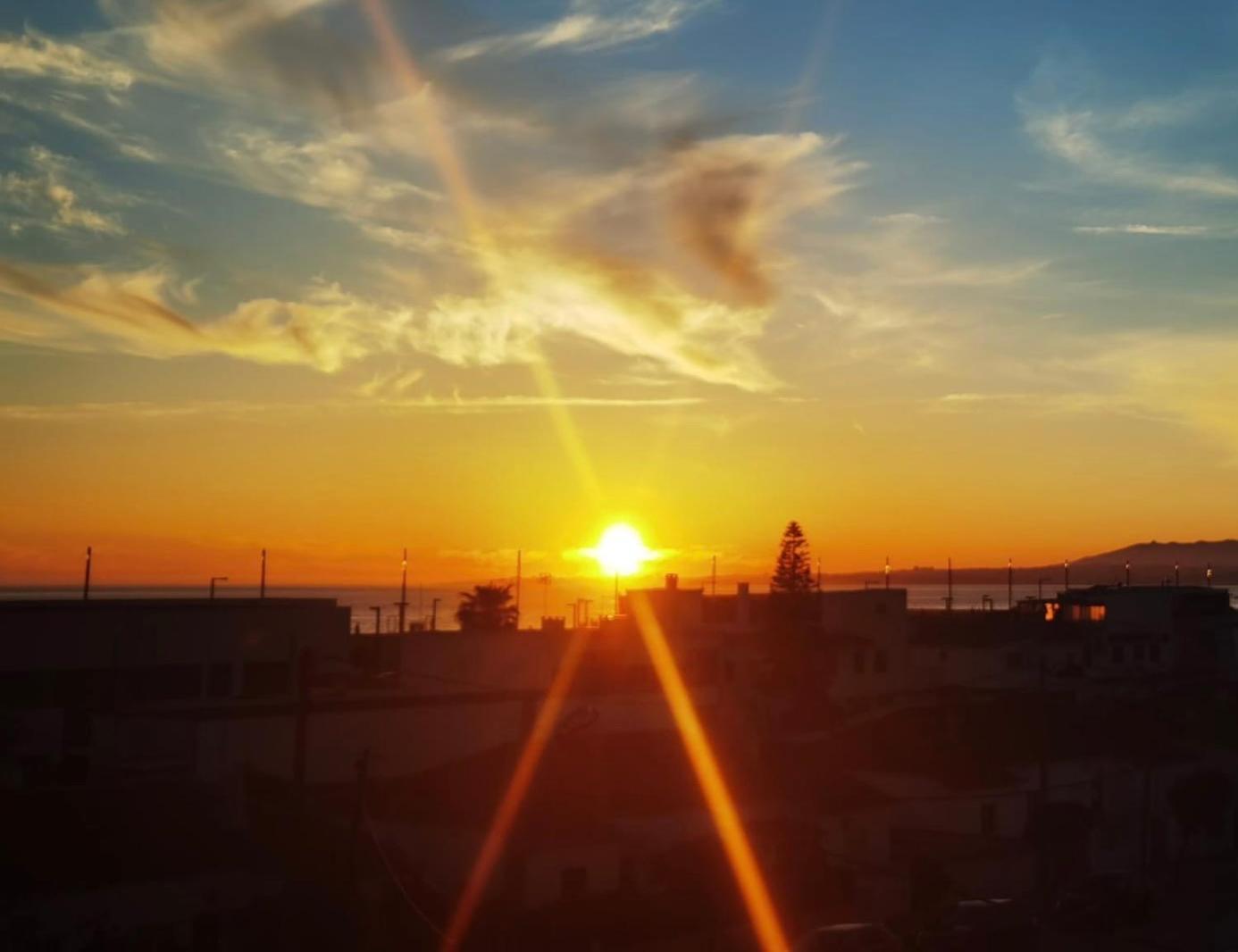Sea View & Sundown, 150m From The And Surf Spots * Costa da Caparica
