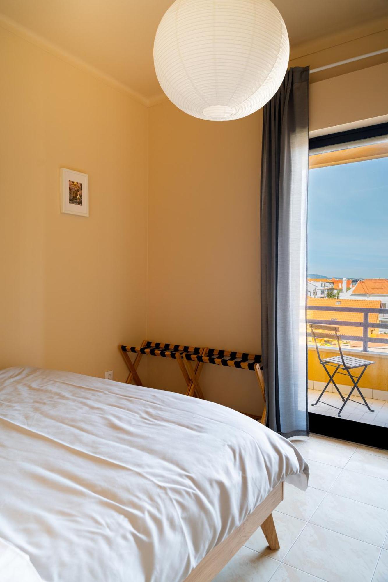Sea View & Sundown, 150m From The And Surf Spots * Costa da Caparica
